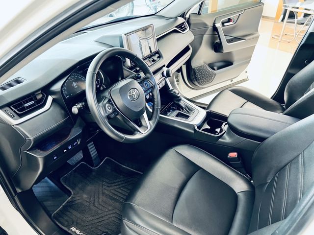 RAV4 2.0  第8張相片