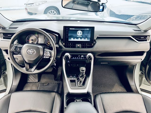 RAV4 2.0  第7張相片