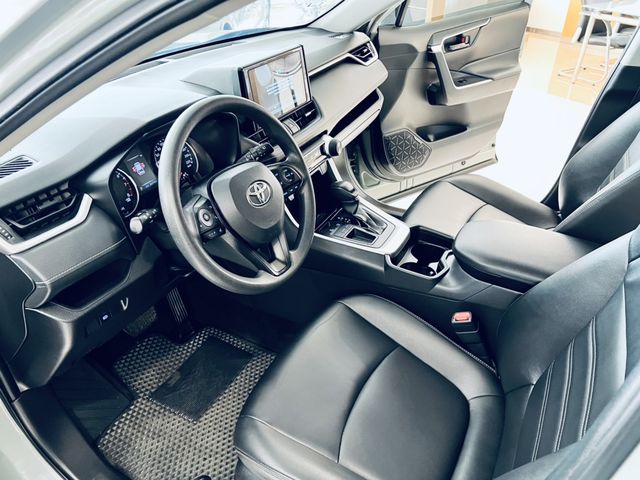 RAV4 2.0  第8張相片