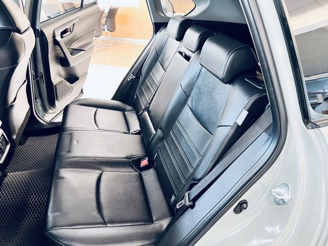 RAV4 2.0  第9張相片