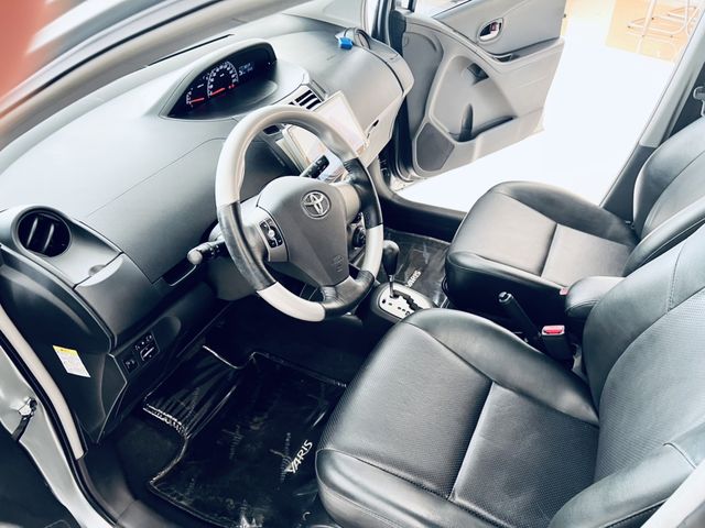 YARIS 1.5  第8張相片
