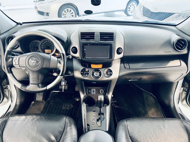 RAV4 2.4 2WD  第7張相片