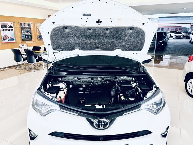 RAV4 2.0  第10張相片