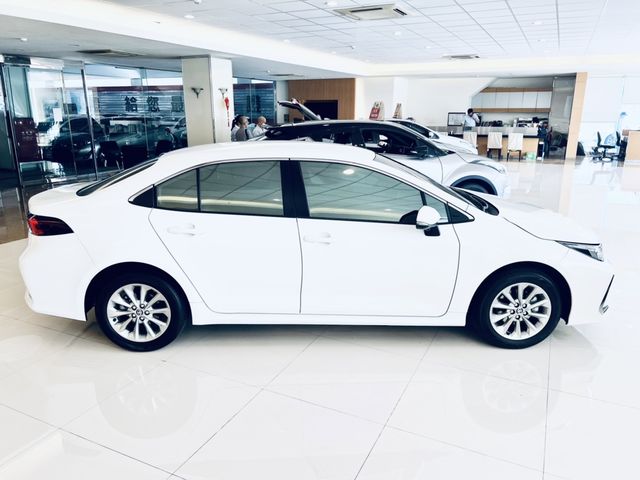 ALTIS 1.8  第4張相片