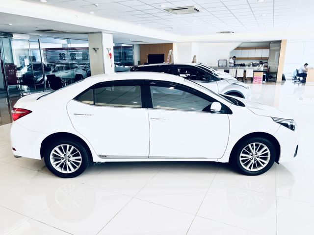 ALTIS 1.8  第4張相片