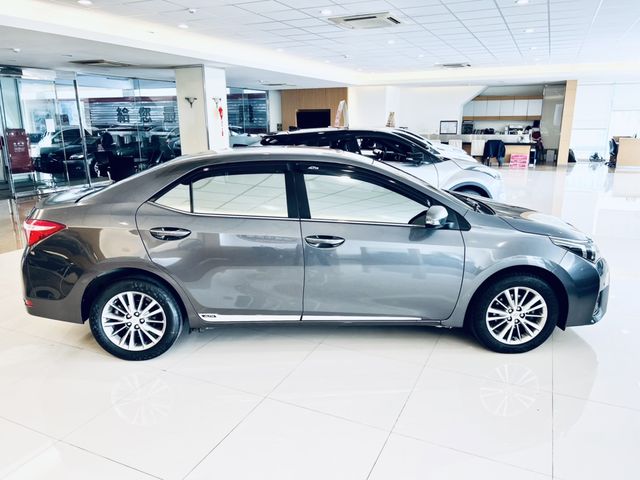 ALTIS 1.8  第4張相片