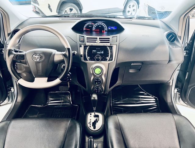 YARIS 1.5  第7張相片