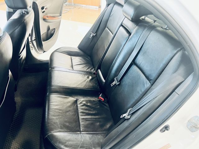 ALTIS 1.8  第9張相片
