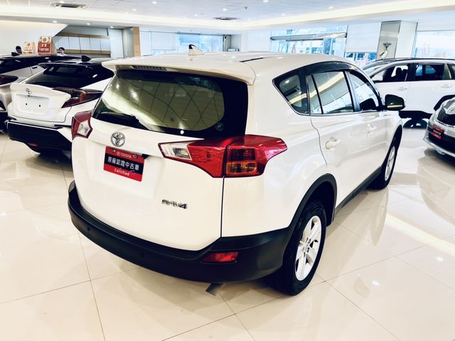 RAV4 2.0  第5張相片