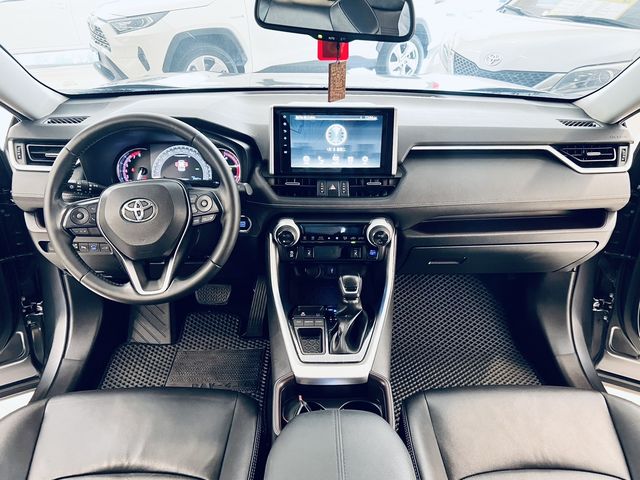 RAV4 2.0  第7張相片