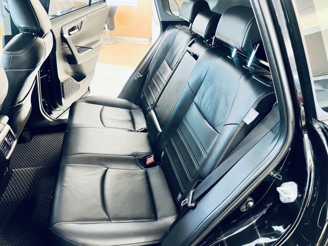 RAV4 2.0  第9張相片