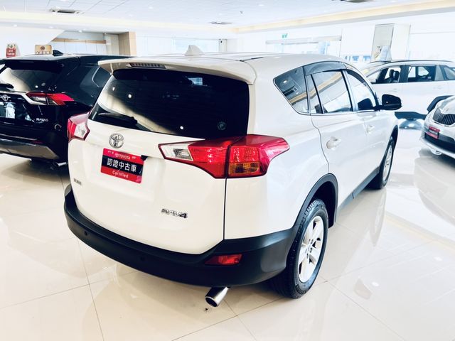 RAV4 2.0  第5張相片