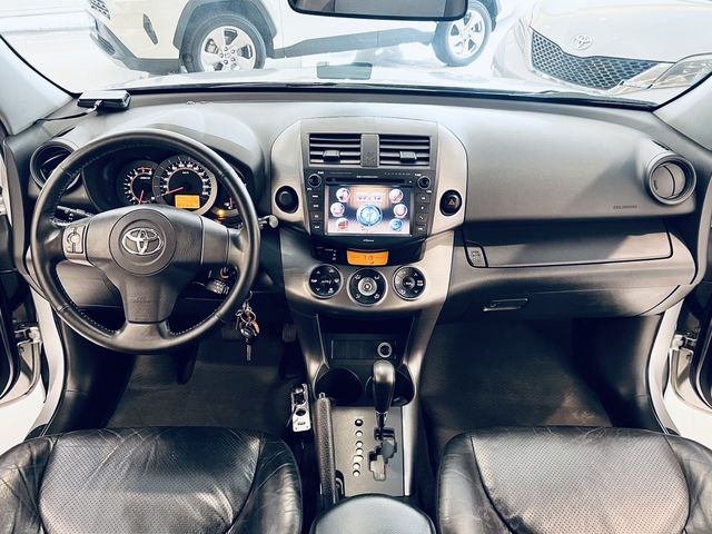 RAV4 2.4 2WD  第7張相片