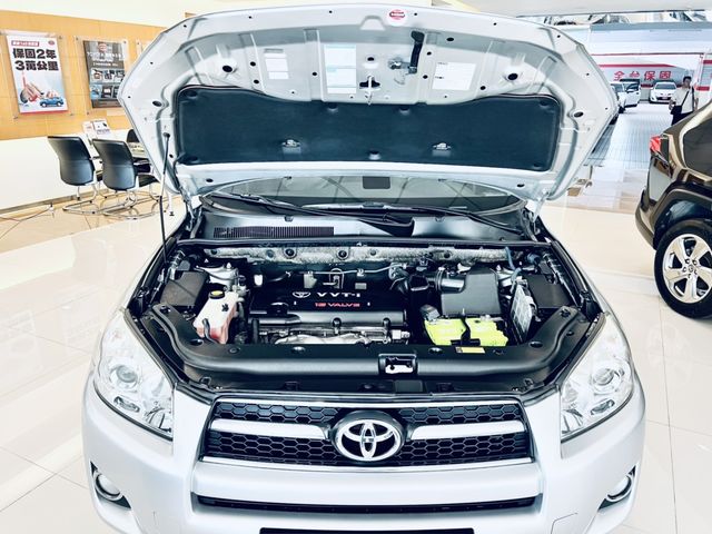 RAV4 2.4 2WD  第10張相片