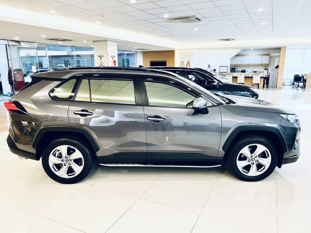 RAV4 2.0  第4張相片