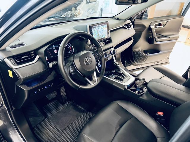 RAV4 2.0  第8張相片