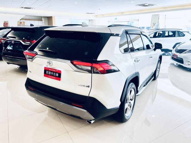 RAV4 2.0  第5張相片