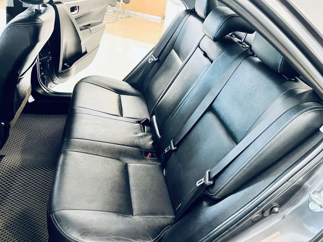 ALTIS 1.8  第9張相片