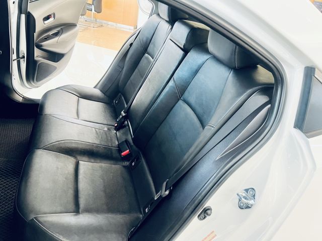 ALTIS 1.8  第9張相片