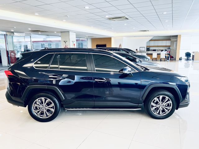 RAV4 2.0  第4張相片