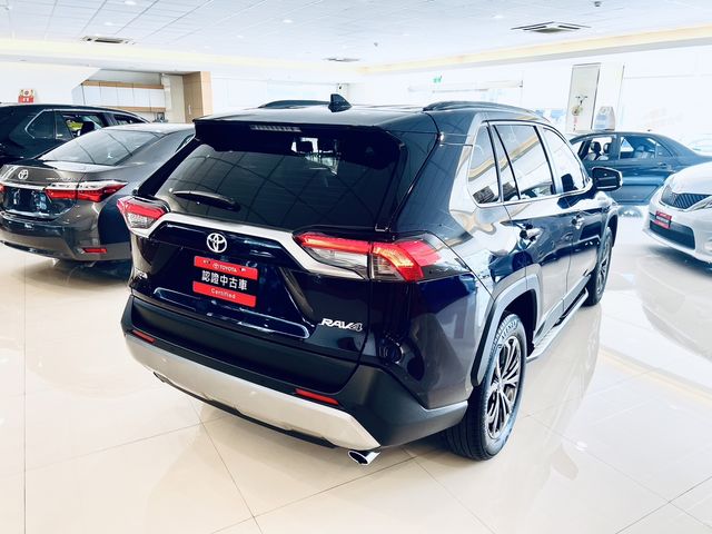 RAV4 2.0  第5張相片