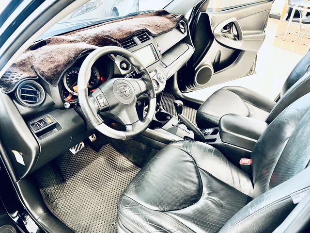 RAV4 2.4 2WD  第8張相片