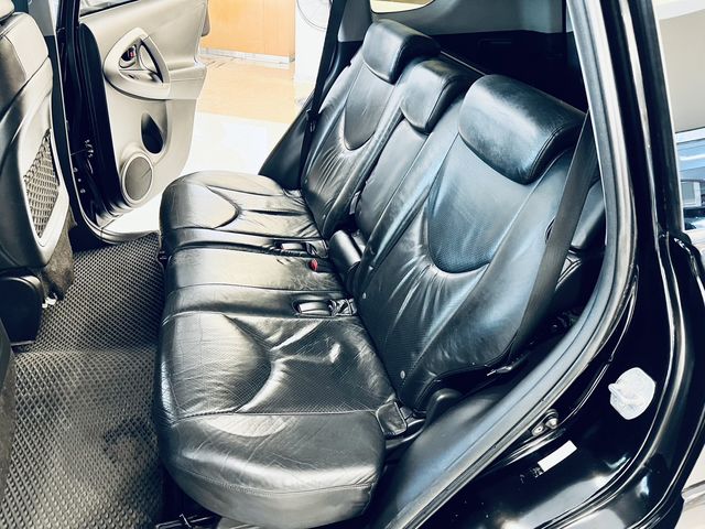 RAV4 2.4 2WD  第9張相片