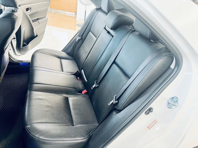 ALTIS 1.8  第9張相片