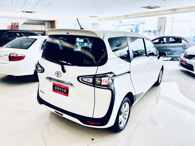 SIENTA 1.8  第5張相片