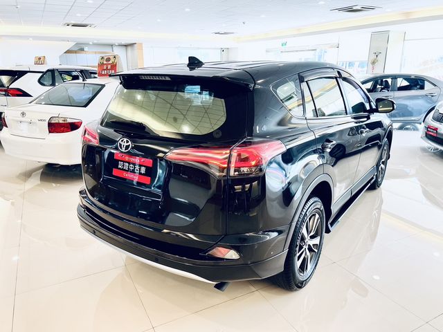 RAV4 2.0  第5張相片