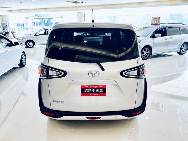 SIENTA 1.8  第6張相片