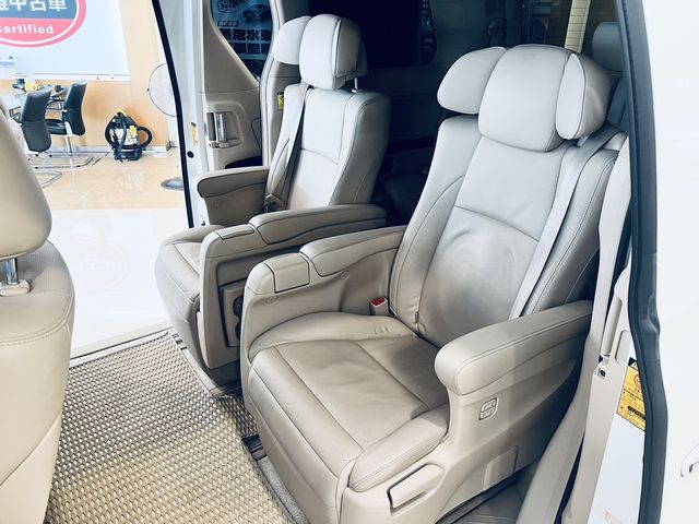 ALPHARD 3.5  第9張相片