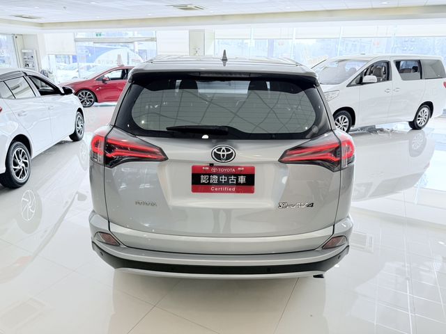 RAV4 2.0  第6張相片