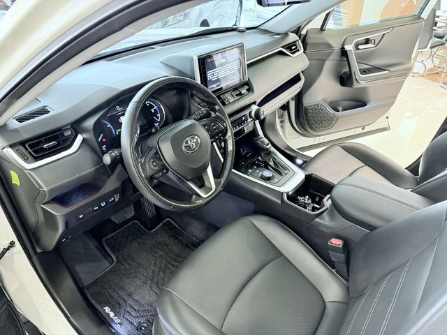 RAV4 2.5 4WD  第8張相片