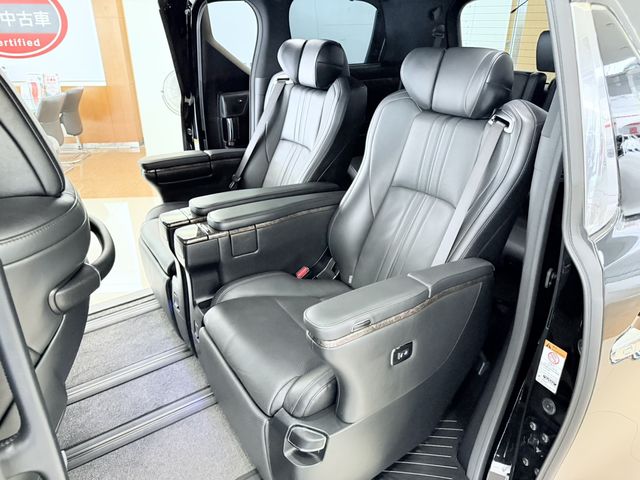 ALPHARD 2.5HV 4WD  第9張相片