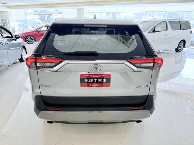 RAV4 2.0  第6張相片