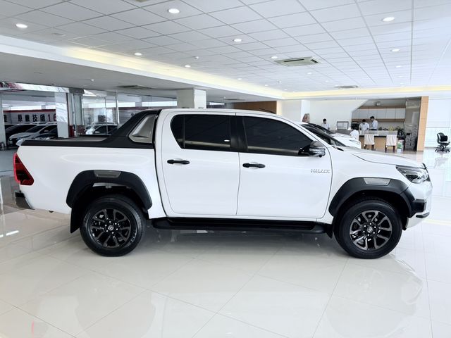 HILUX  第4張相片