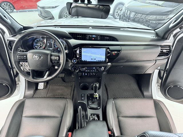 HILUX  第7張相片