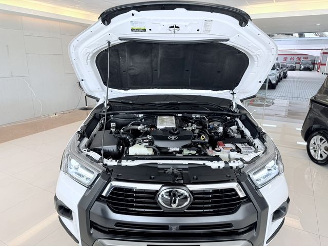 HILUX  第10張相片