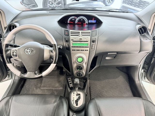 YARIS 1.5  第7張相片