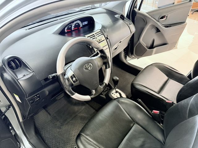 YARIS 1.5  第8張相片