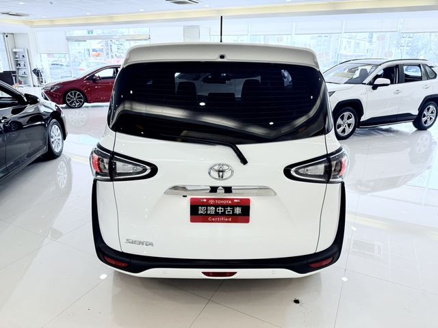 SIENTA 1.8  第6張相片