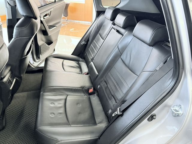 RAV4 2.0  第9張相片