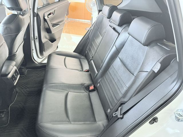 RAV4 2.0  第9張相片