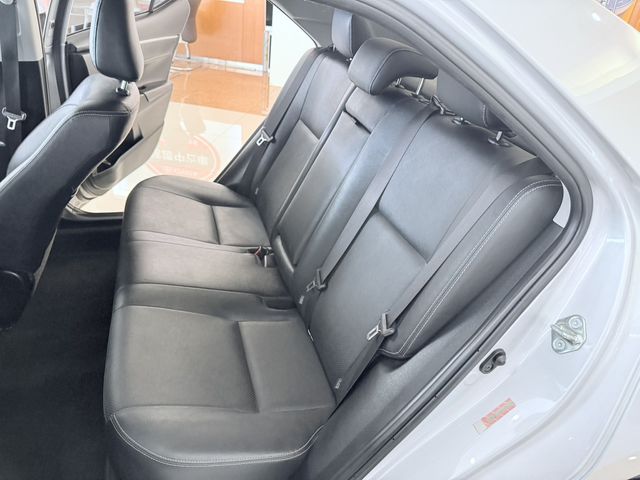 ALTIS 1.8  第9張相片