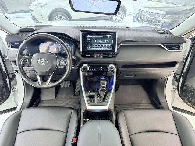 RAV4 2.0  第7張相片