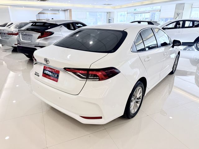 ALTIS 1.8  第5張相片