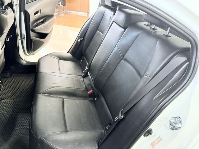 ALTIS 1.8  第9張相片