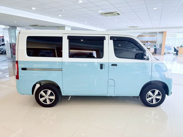 TOWN ACE VAN 5人  第4張相片