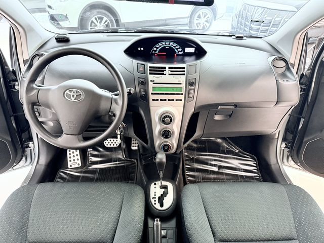 YARIS 1.5  第7張相片